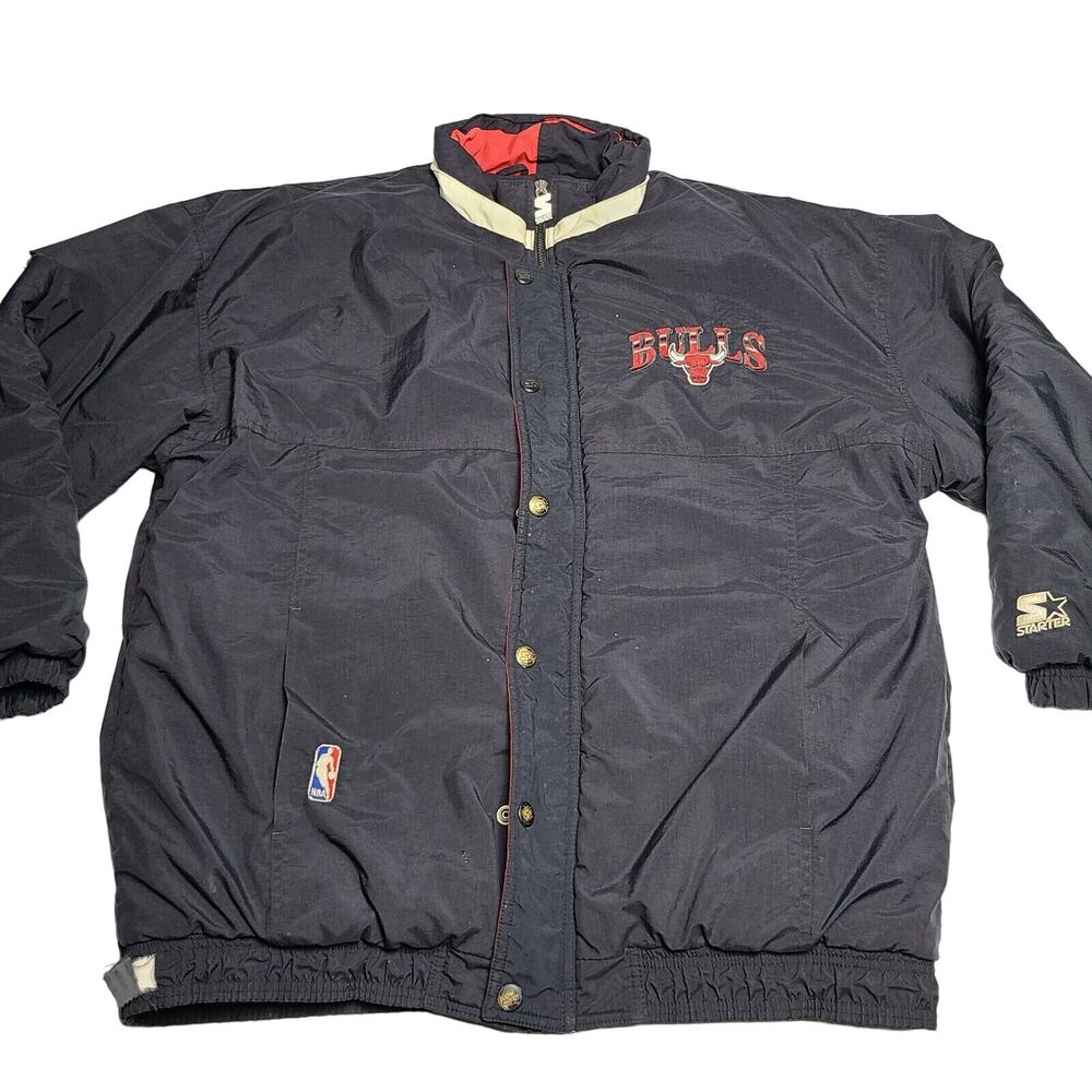 VTG Chicago Bulls Starter Jacket Size XL Black Red Embroidered Logo Distressed